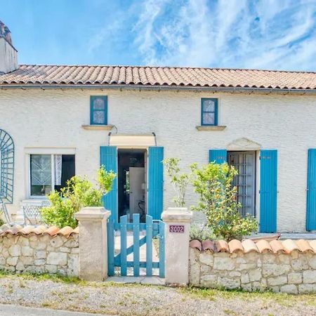 Villa Charmante A Bosset Avec Piscine Partagee Экстерьер фото