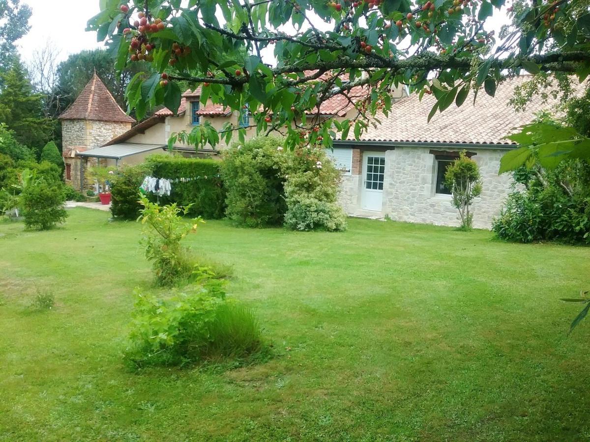 Villa Charmante A Bosset Avec Piscine Partagee Экстерьер фото