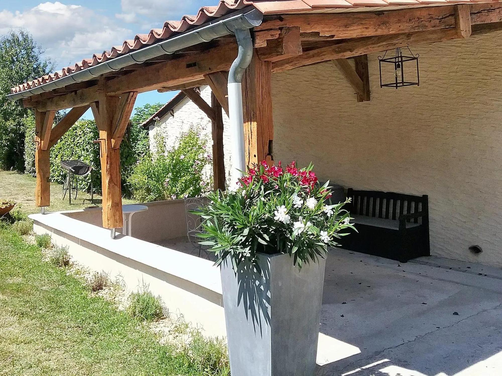 Villa Charmante A Bosset Avec Piscine Partagee Экстерьер фото